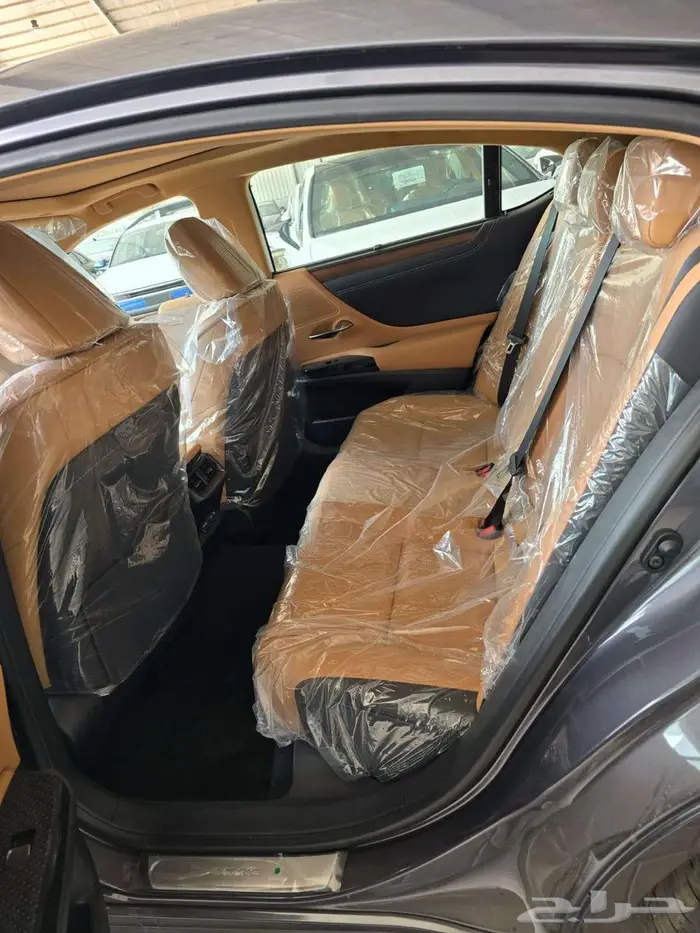 LEXUS. ES 350 2025 CCاستندر 11