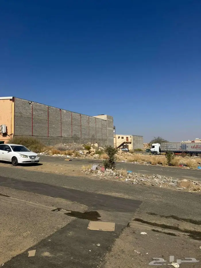 أرض بالصناعية الجديدة 4