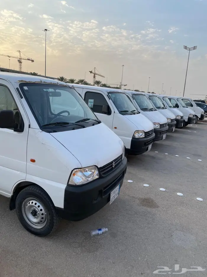 للايجار باصات سوزوكي بضاعة ايكو 4