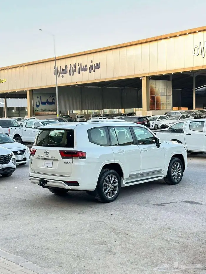 تويوتا لاندكروزر L3 موديل 2023 ديزل 3