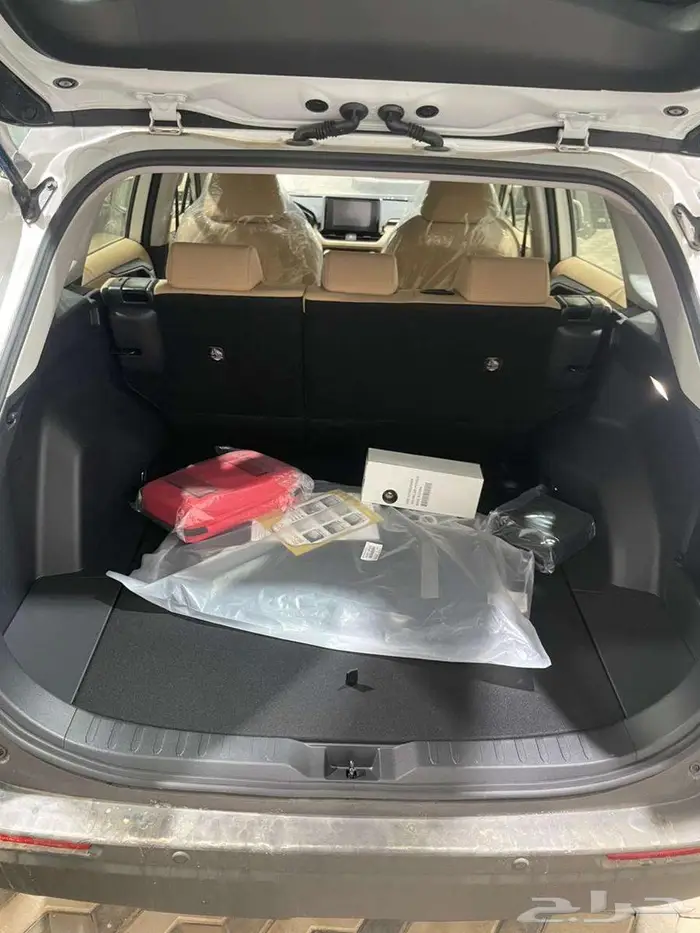 تويوتا راف 4 ستاندر 2025 افضل سعر في السوق 3