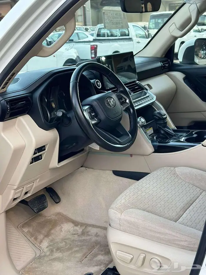 تويوتا لاندكروزر L3 موديل 2023 ديزل 6