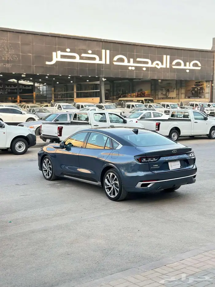 فورد توروس 2023 تيتانيوم 4