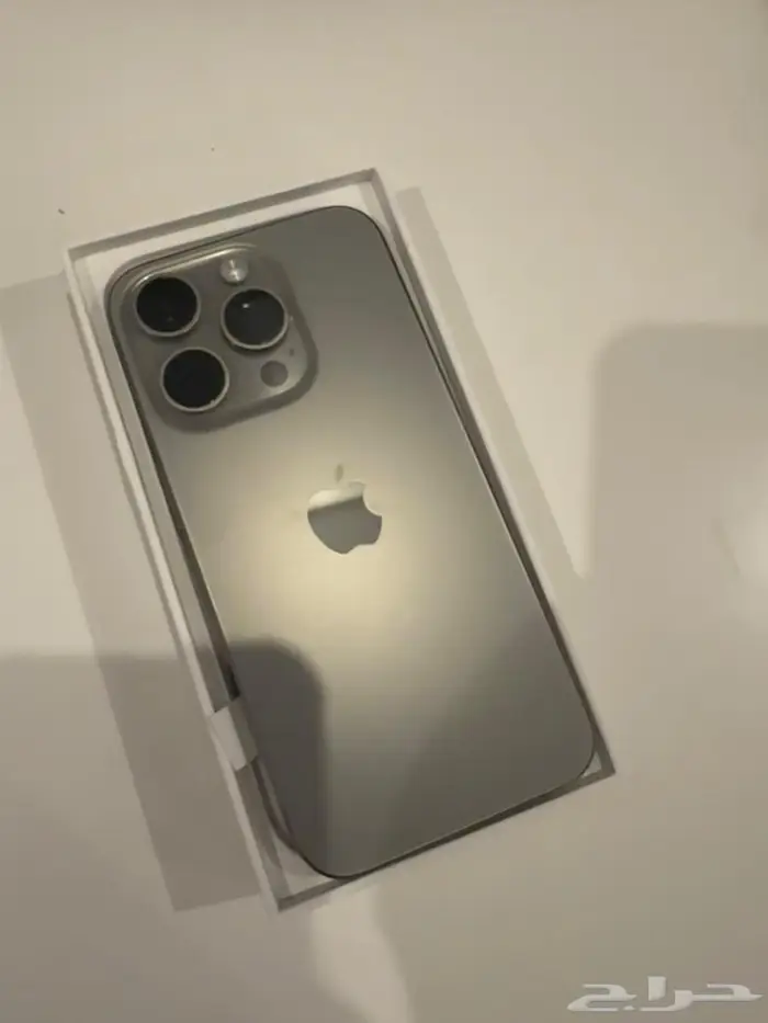 ايفون 15 برو تيتانيوم 256 نظيييف 0