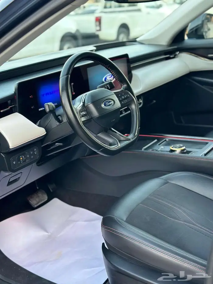 فورد توروس 2023 تيتانيوم 6