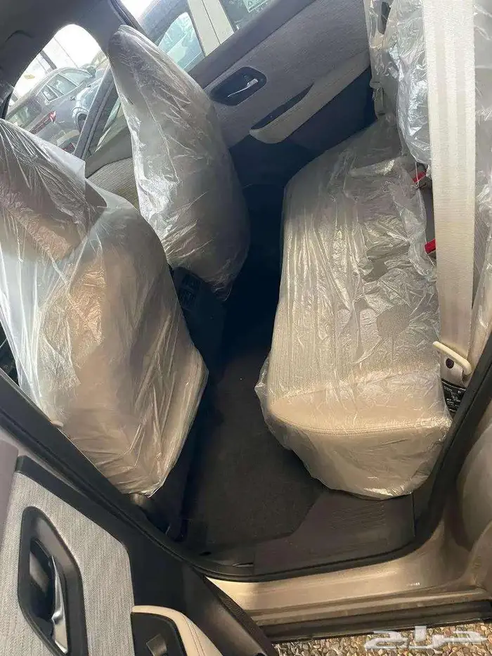 نيسان اكس تريل استندر 5 راكب بدون دبل 2025 5