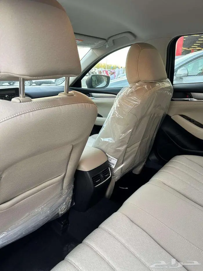 مازدا 6 2025 خليجي (اصفار) ستاندر 4 سلندر 2000cc 10