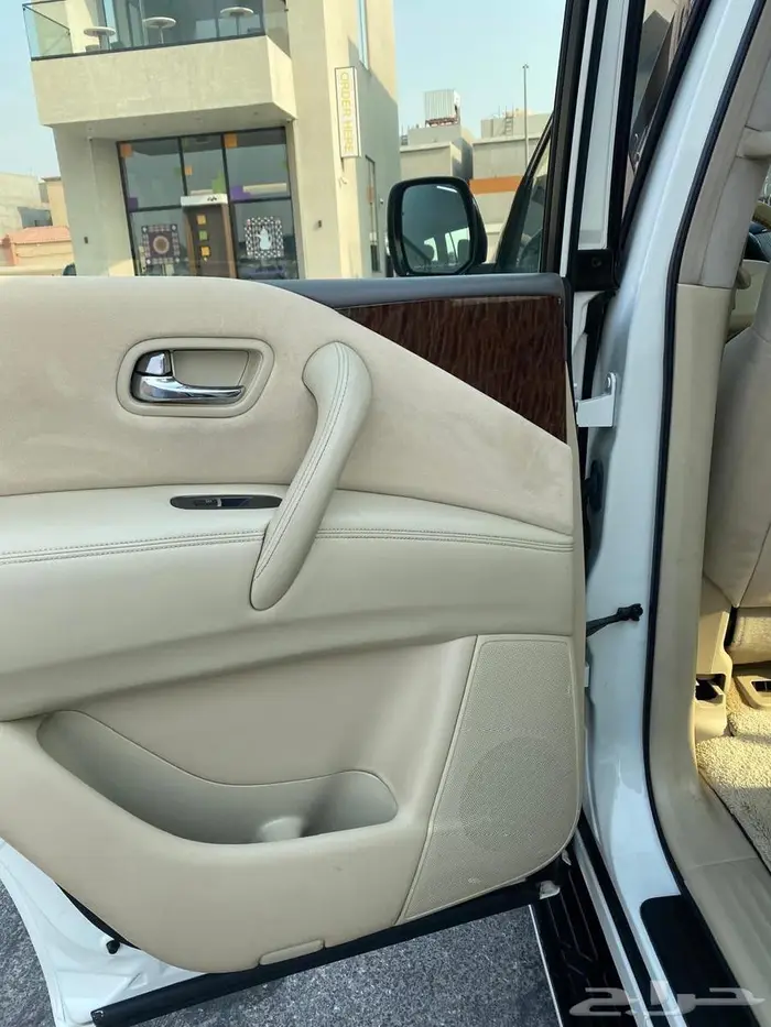 نيسان باترول 2013 وكالة فل كامل 6