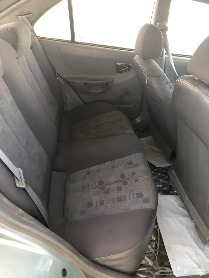 للبيع هونداي اكسنت بحاله طيبه 8