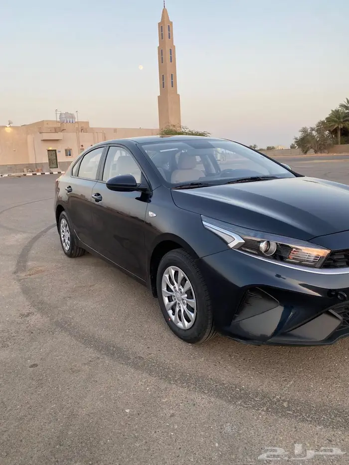 كيا سيراتو بدون رش وكاله 10