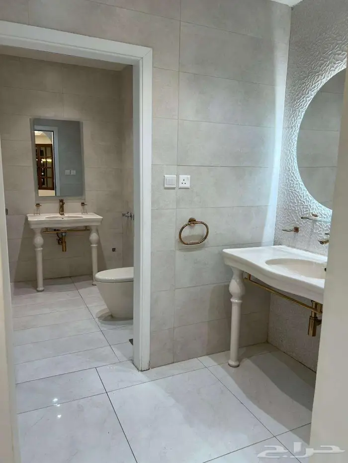 فيلا فاخره للبيع - حي جشم 2