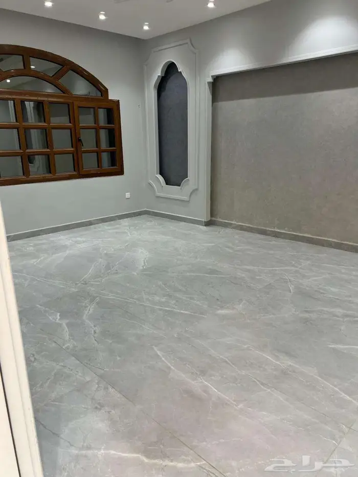 فيلا فاخره للبيع - حي جشم 4