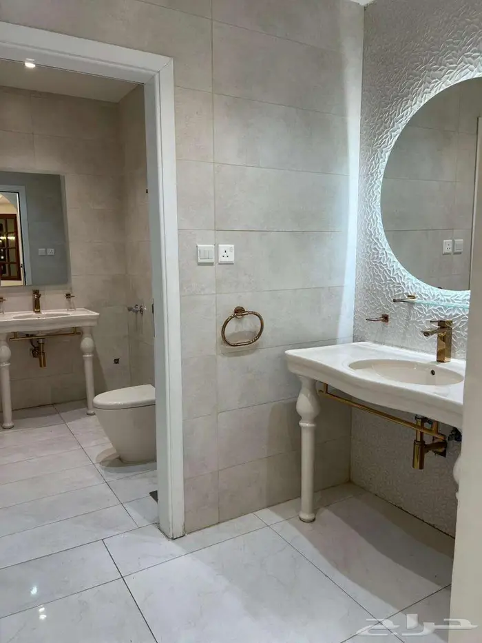 فيلا فاخره للبيع - حي جشم 5