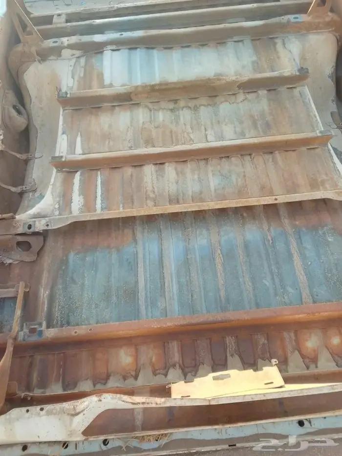 صندوق هايلوكس 97 4