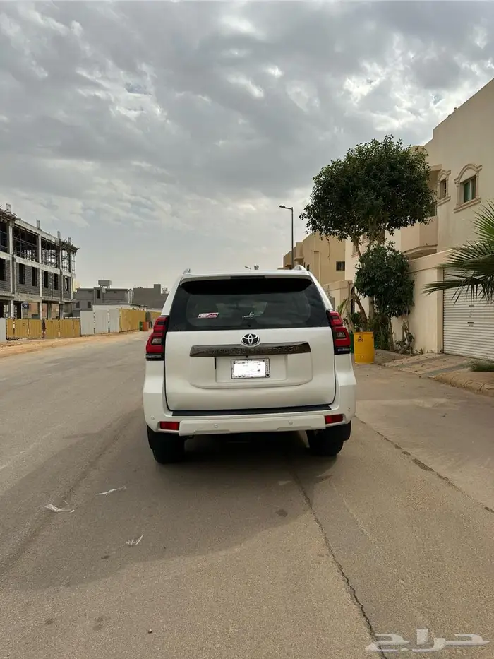 للبيع برادو 2023 سعودي دبل بنزين 4 سرندل 2