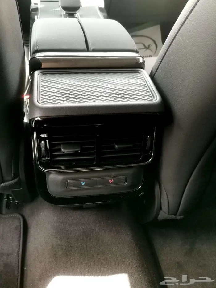 رنج روفر ايفوك SE P250 L موديل 2025 (جديد) 25