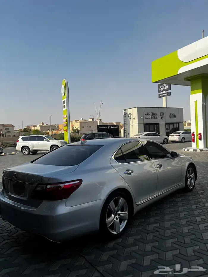 لكزس 2010 LS460 2