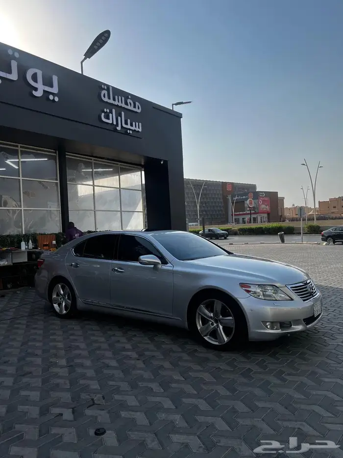 لكزس 2010 LS460 3