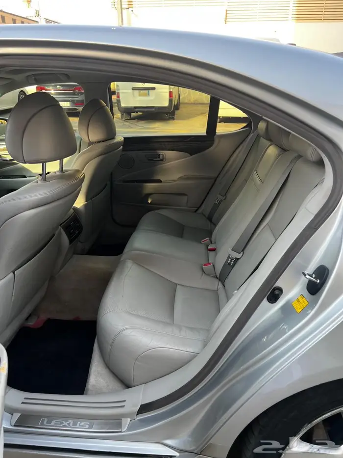 لكزس 2010 LS460 5
