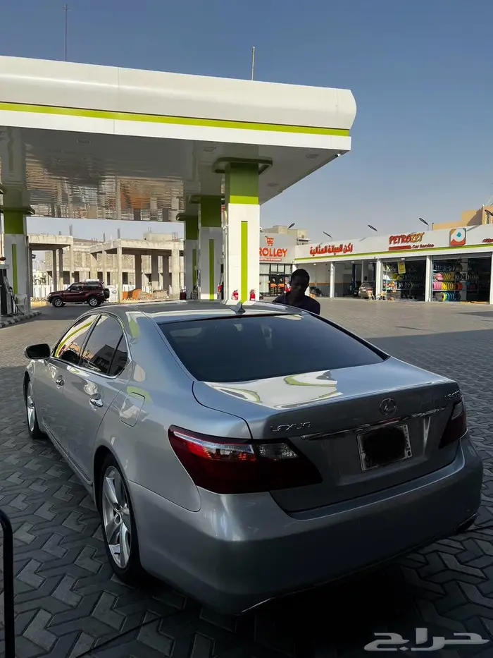 لكزس 2010 LS460 1