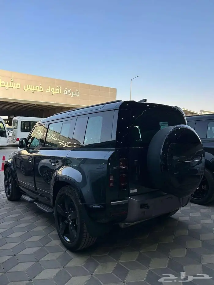 لاندروفر ديفندر HSE موديل 2025 ( نظام 50 50 ) 9