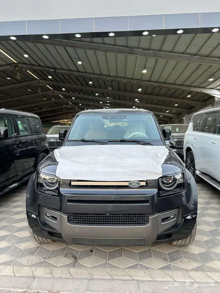 لاندروفر ديفندر HSE موديل 2025 ( نظام 50 50 ) 0