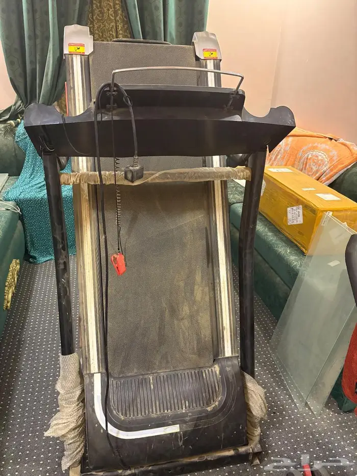 سير مشي مخزن في حاله جيده لم يستخدم كثيرا 4