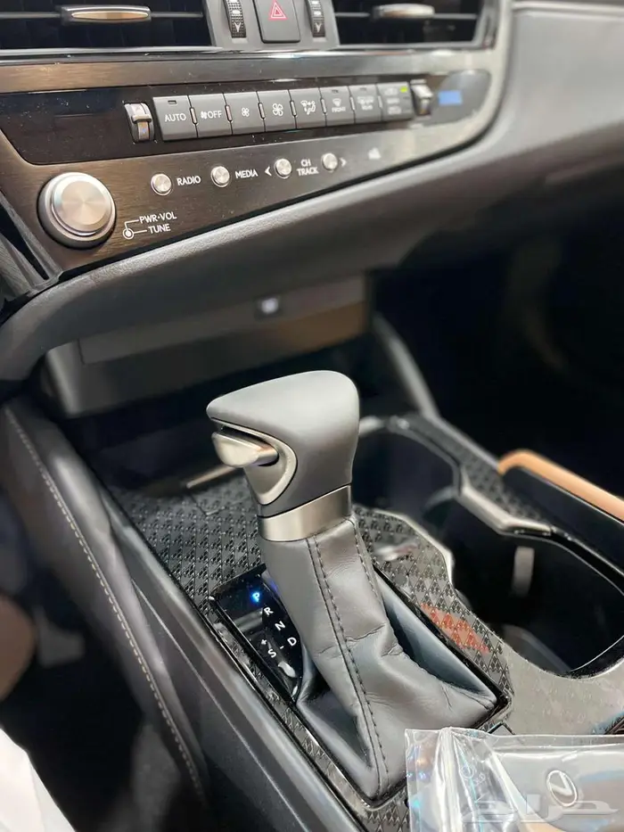 لكزس ( ES 250 AA ) موديل 2025 أقل الأسعار 14