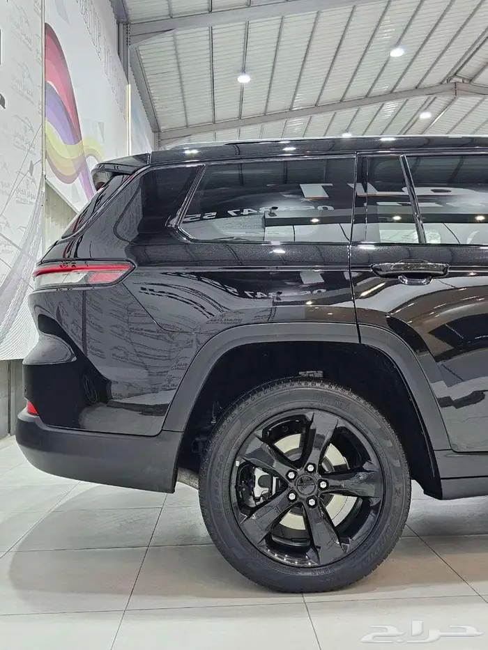 جيب جراند شيروكي بلاك اديشن 2022 9