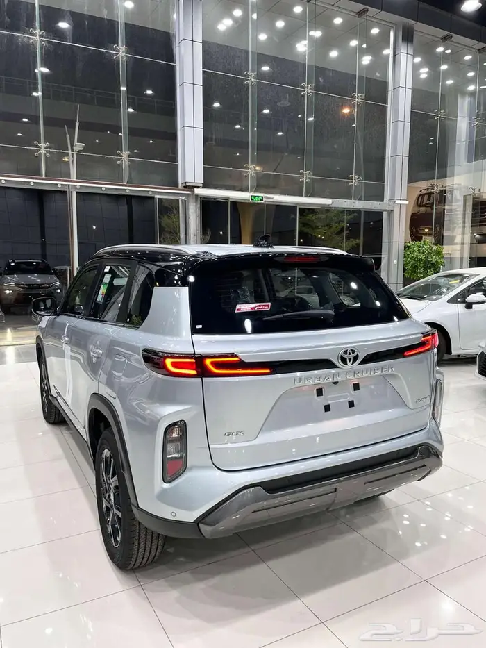 تويوتا أوربان كروزر ( GLX ) موديل 2026 أقل الأسعار 8