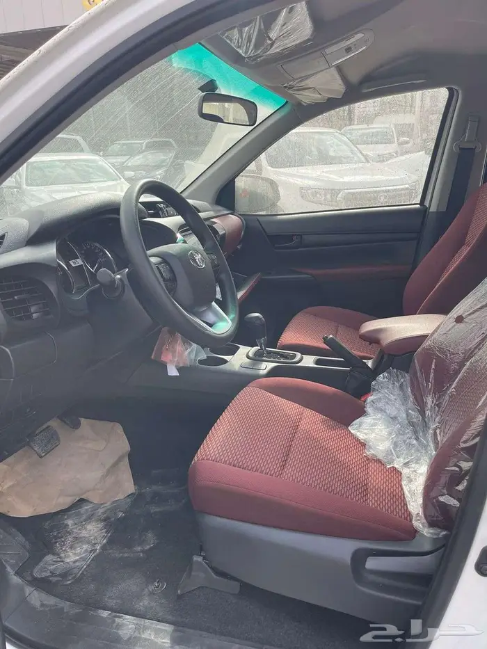 تويوتا هايلوكس غمارتين بريمي توماتيك كاش وبنك 2025 1