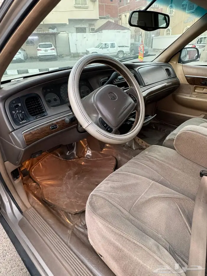 فورد جراند ماركيز 5