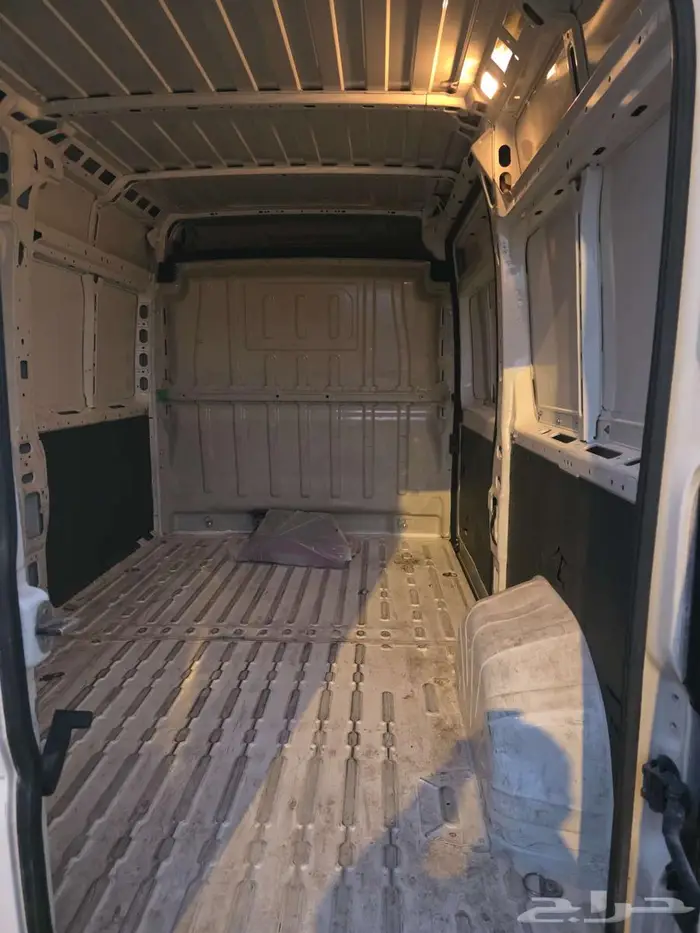 باص بيجو بوكسر 11