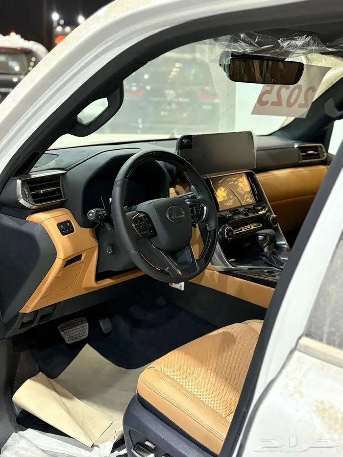 لكزس LX600 BB موديل 2025 بريمى باقل سعر بالسوق 4