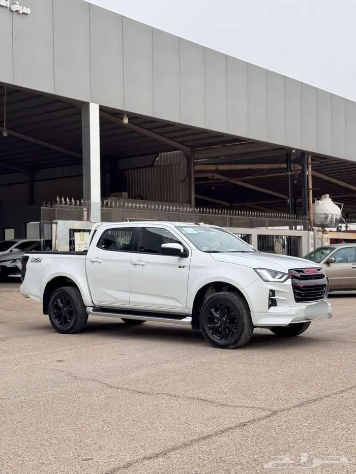 ايسوزو ديماكس 2023 GT 0