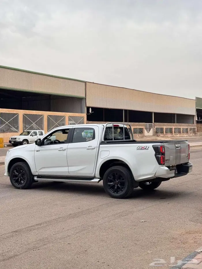 ايسوزو ديماكس 2023 GT 3