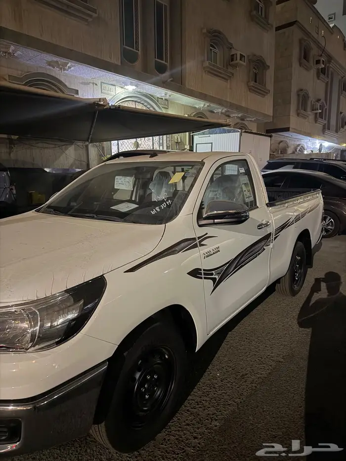 هايلوكس GLX غمارة 2025 سعودي 3