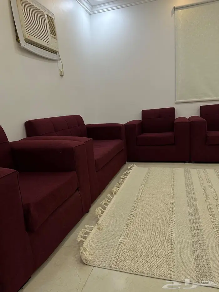 كنب استخدام قليل للبيع 2