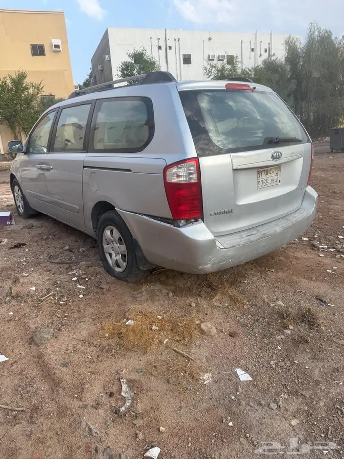 كيا كرنفال 2006 3