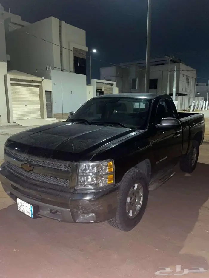 سلفرادو 2013 نظيف ماشي 220 الف 0