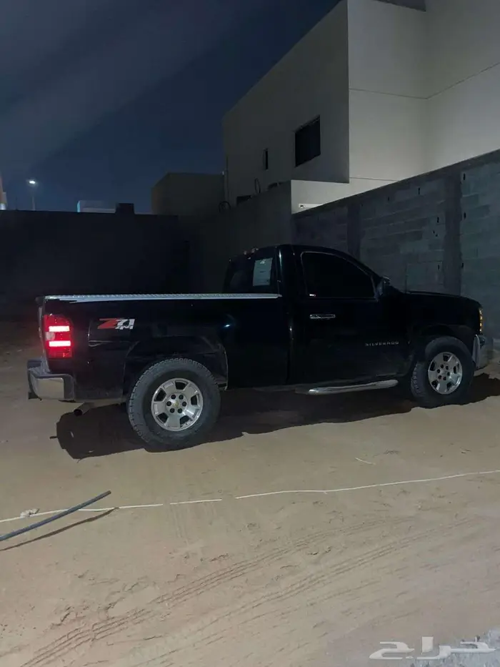 سلفرادو 2013 نظيف ماشي 220 الف 1