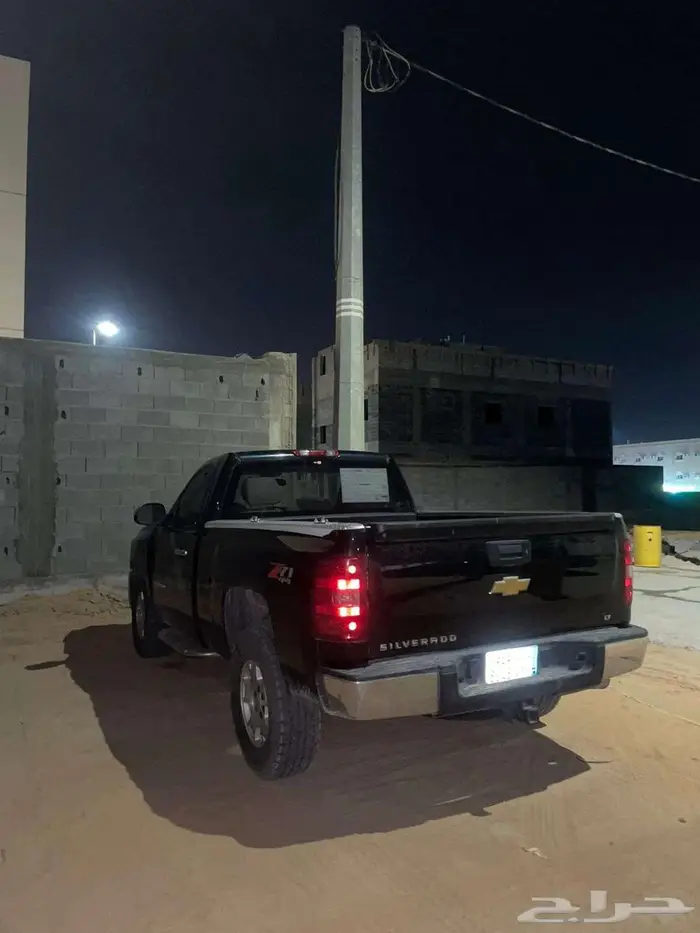 سلفرادو 2013 نظيف ماشي 220 الف 3