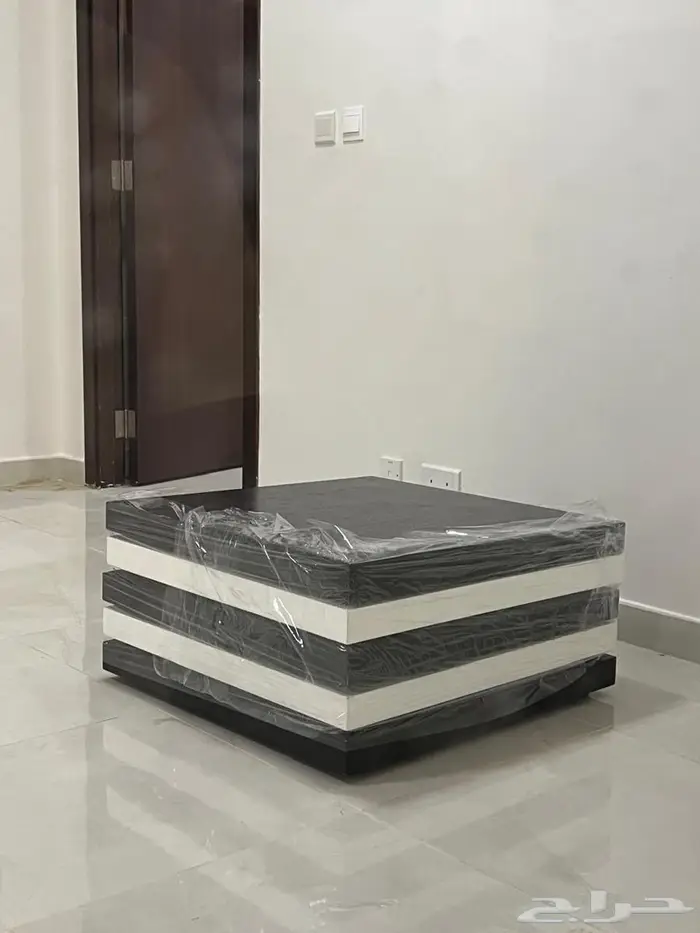 طاولة قهوة أنيقه سيتي دبليو 0