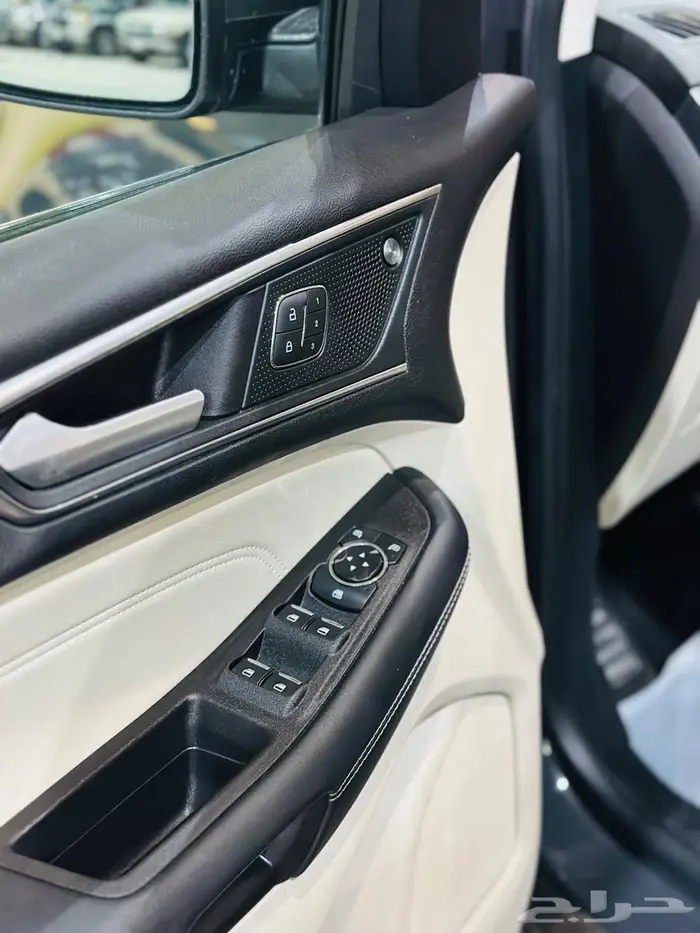 فورد ايدج 2021 فل كامل(تيتانيوم) مخزن. 14