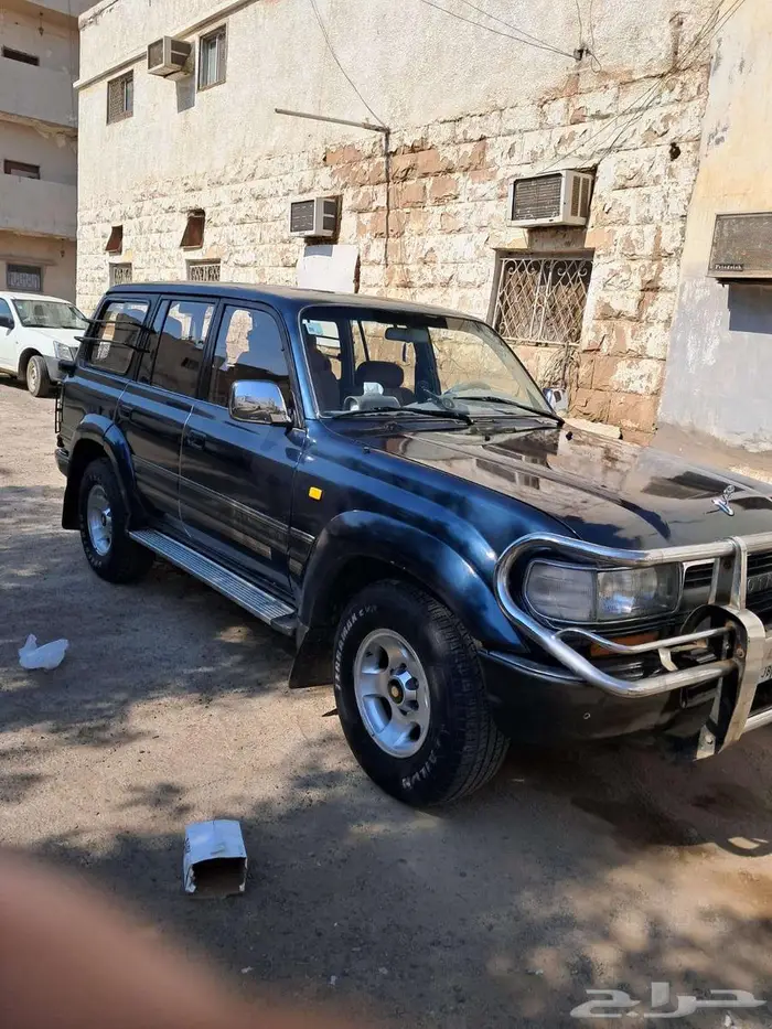 لاندكروزار موديل 93 حاله كويسه جدان رخصه ساريه مطلوب 15 الف 5