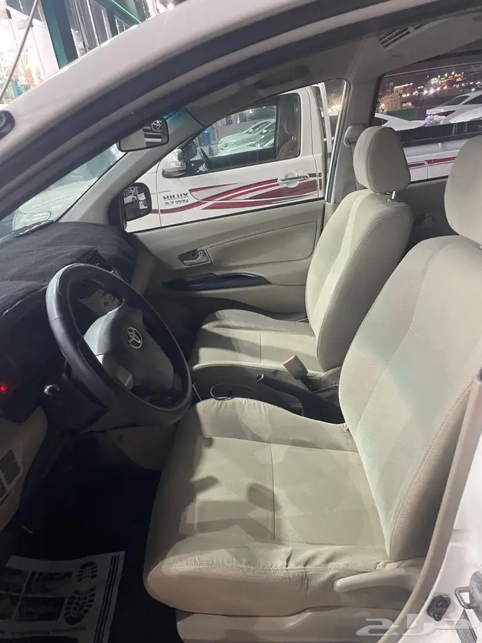 للبيع تيوتاء افانزا 2015 7