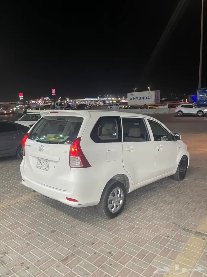 للبيع تيوتاء افانزا 2015 6