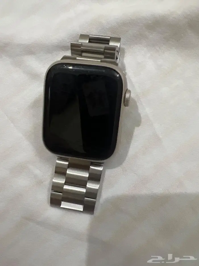 ساعة ابل اصدار 8 0