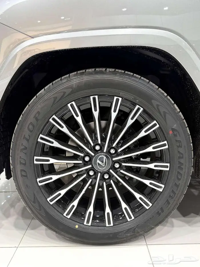 لكزس ( LX 600 VR ) موديل 2025 بسعر خاص 28