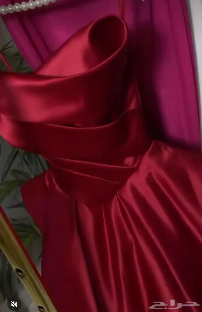 فستان للبيع لم يتم لبسه 0